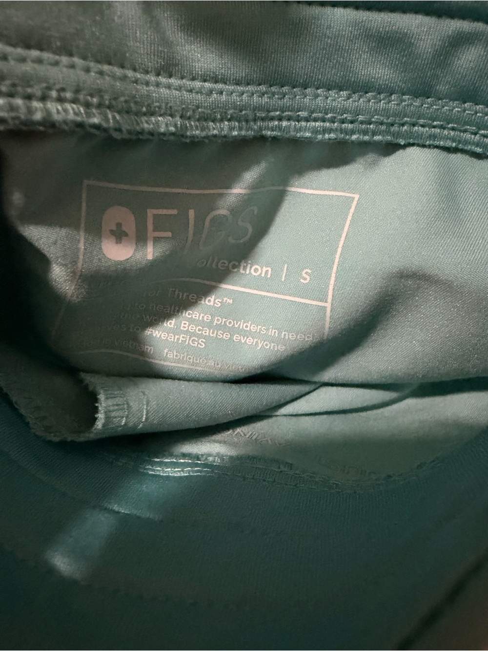 Figs Mint Green Medical Scrub Top & Bottom - Picture 3 of 3
